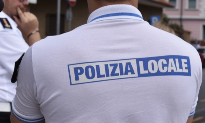 Copertina per Monfalcone, aumentano i controlli della polizia locale: nei guai due stranieri